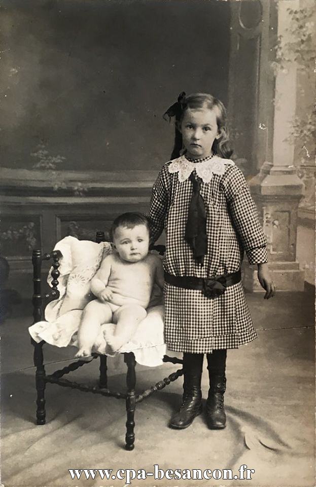 BESANÇON - Portrait d enfants